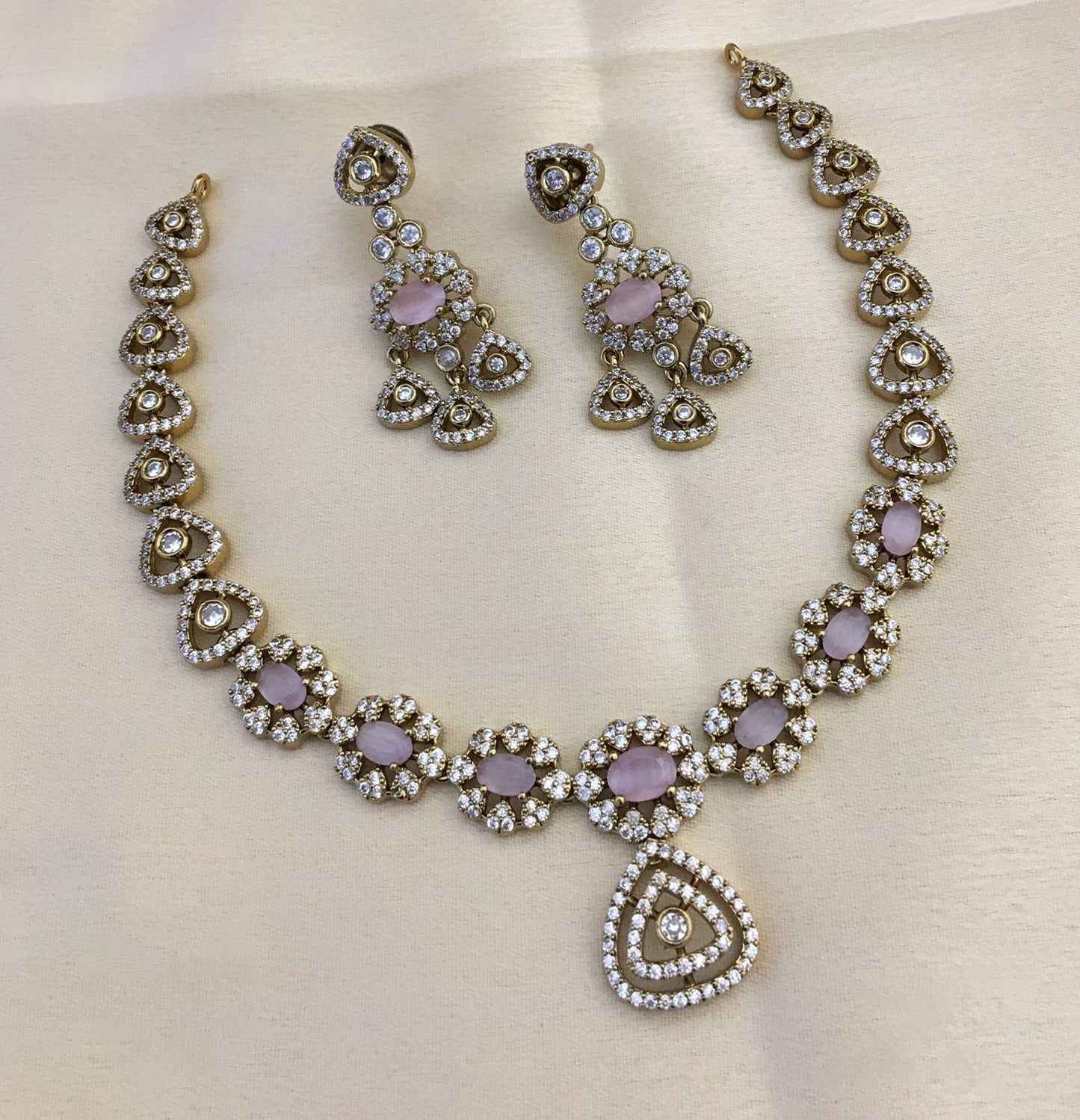 Trendy Necklace Collections-TE609