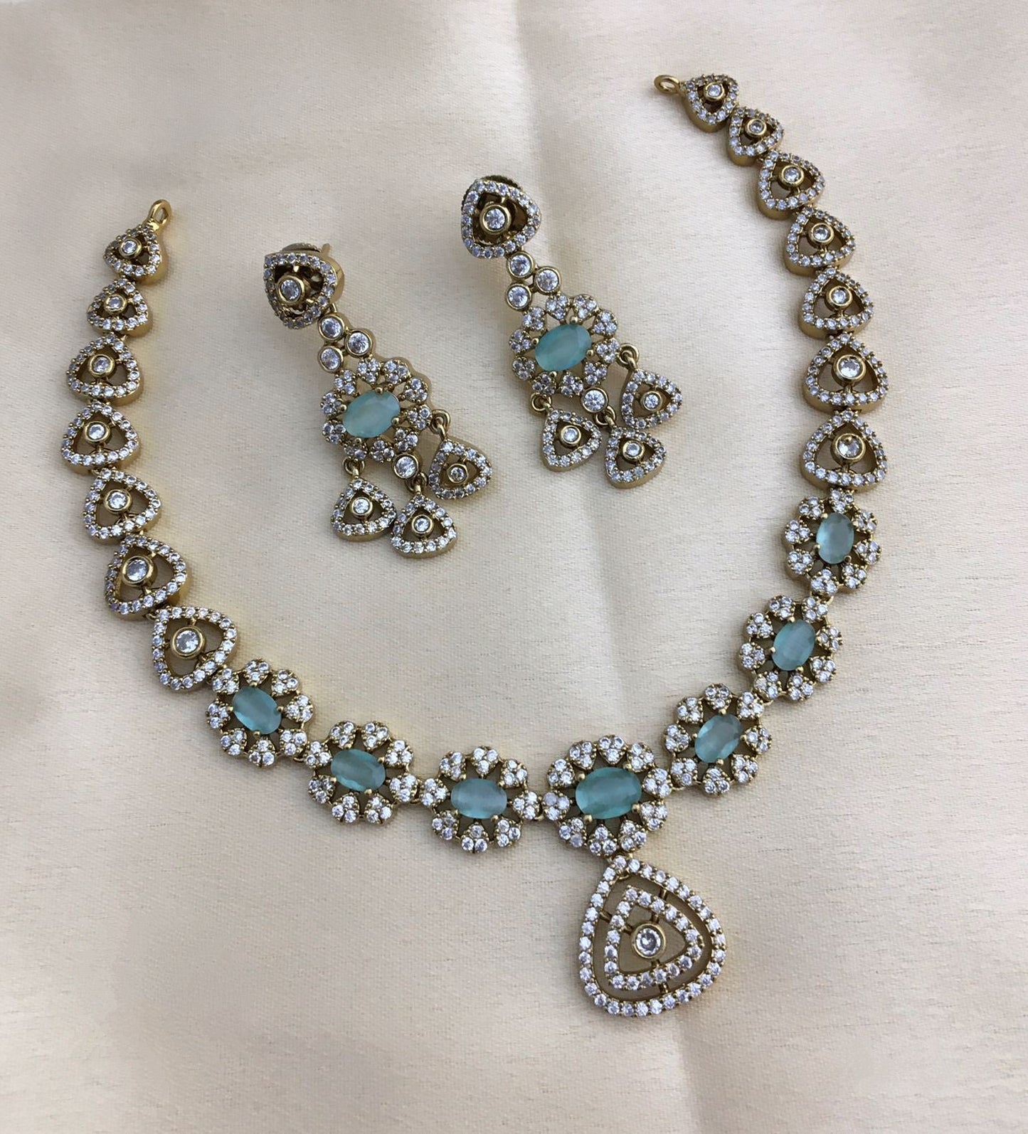 Trendy Necklace Collections-TE609