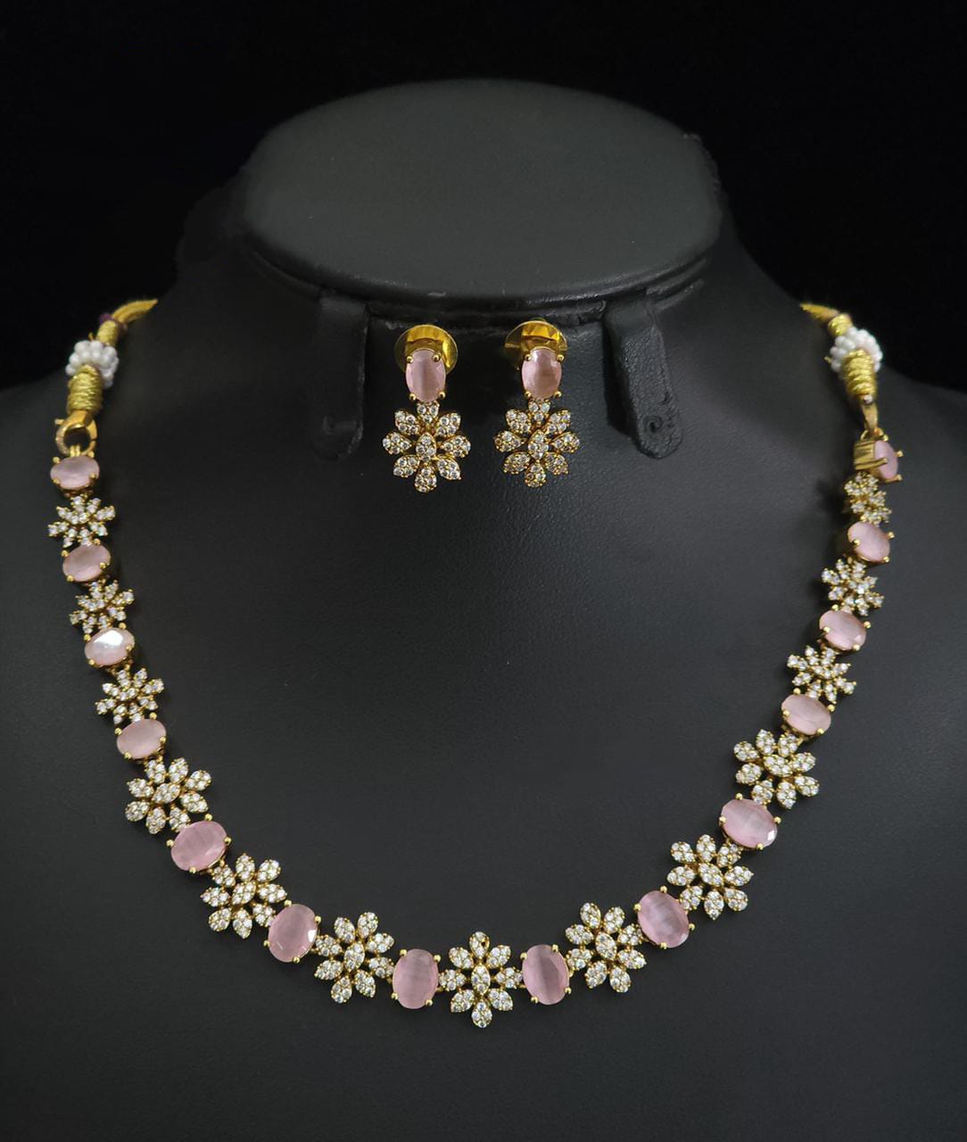 AD stone Necklace