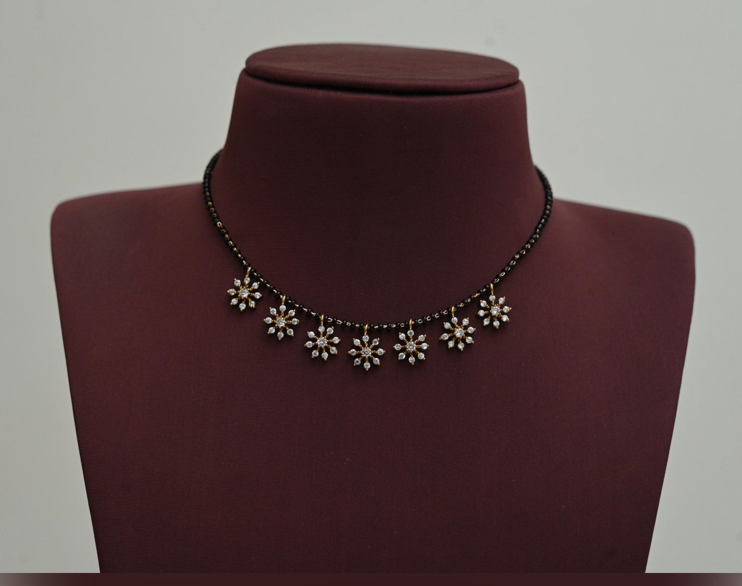 Beautiful Black Beads Necklace-TE1482
