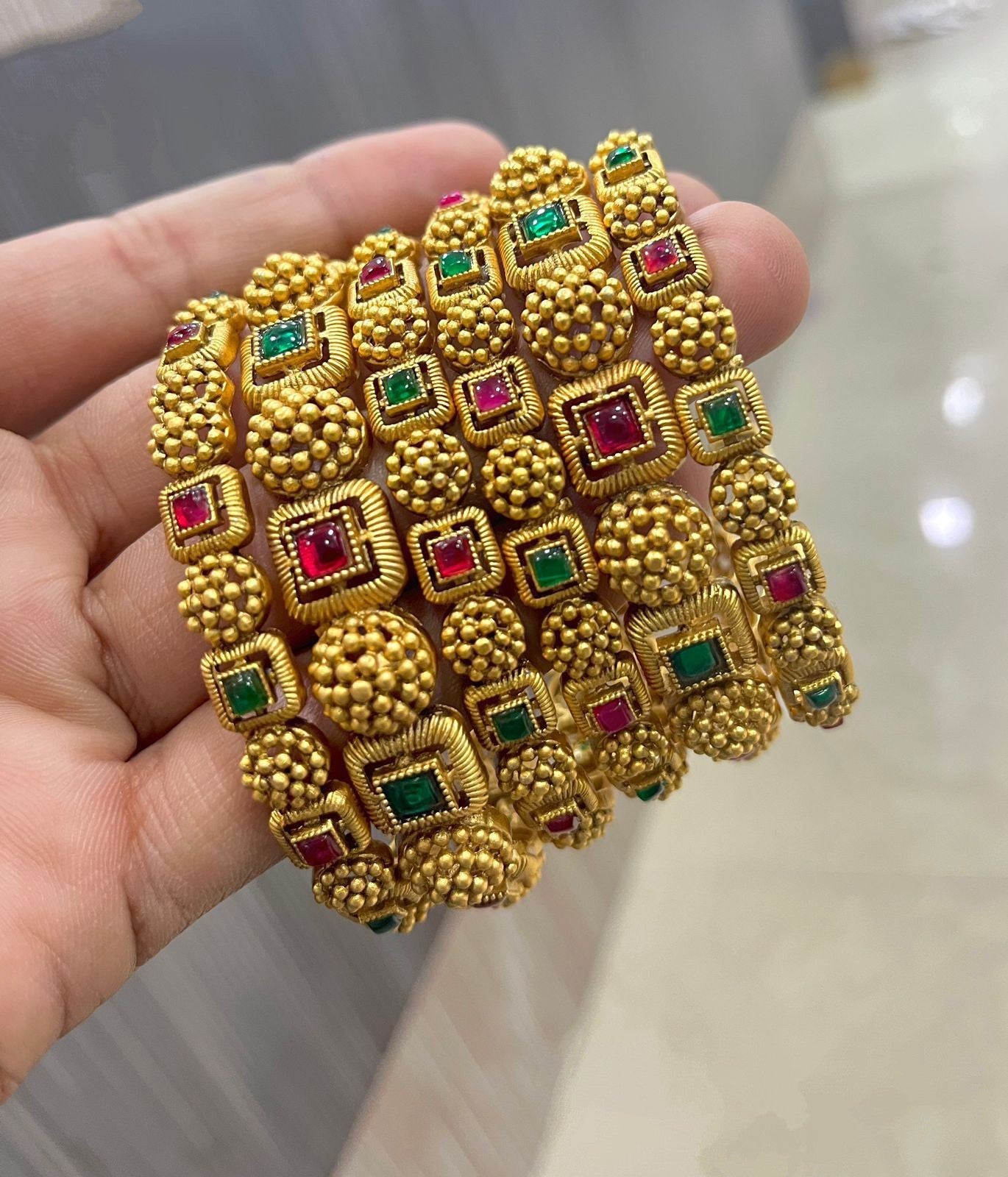 Non idol bangle - onam