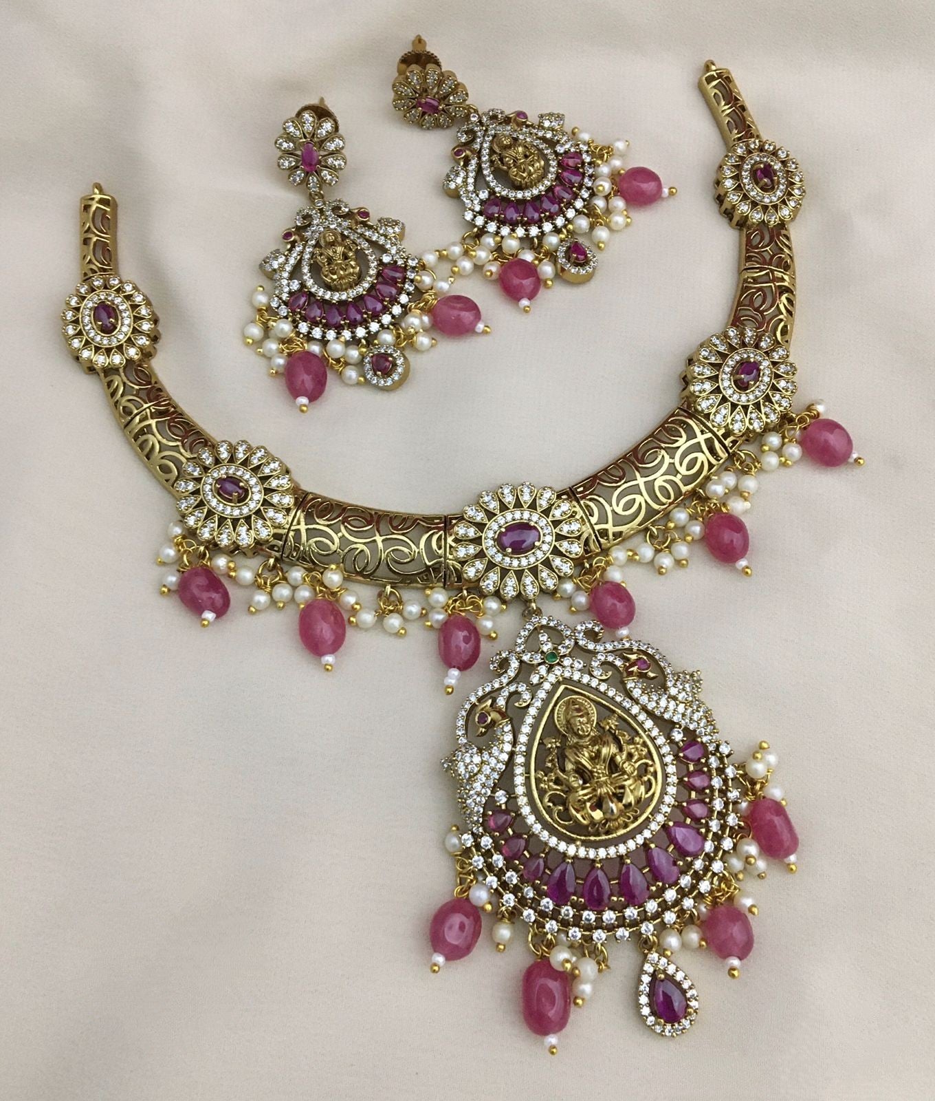 Beautiful Victorian Necklace-TE1354