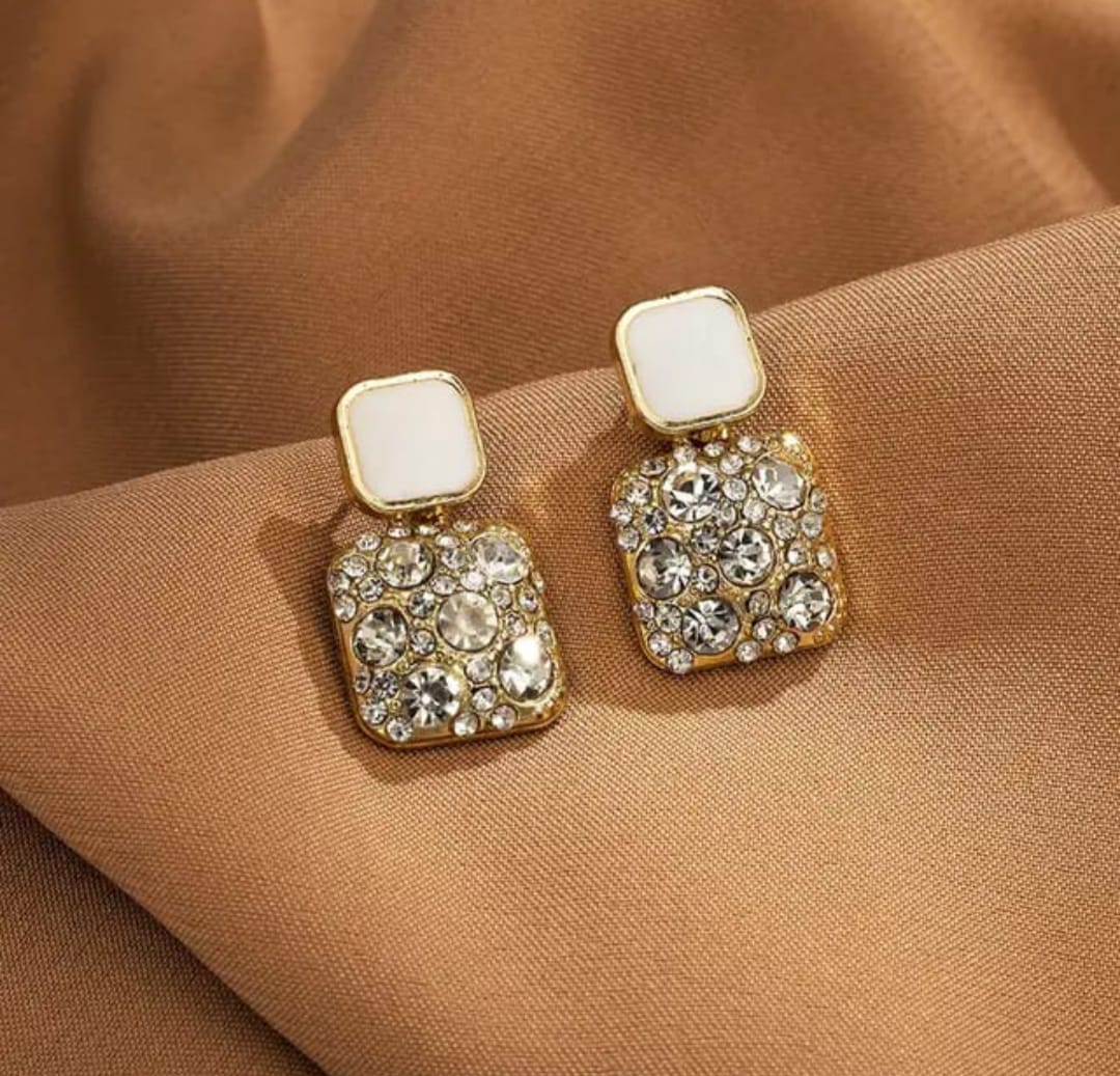 Anti tarnish earpiece