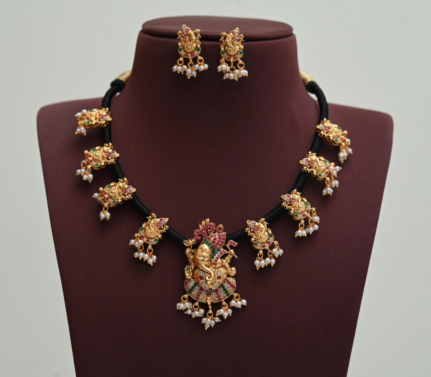 Black Thread Ganesh Neckset