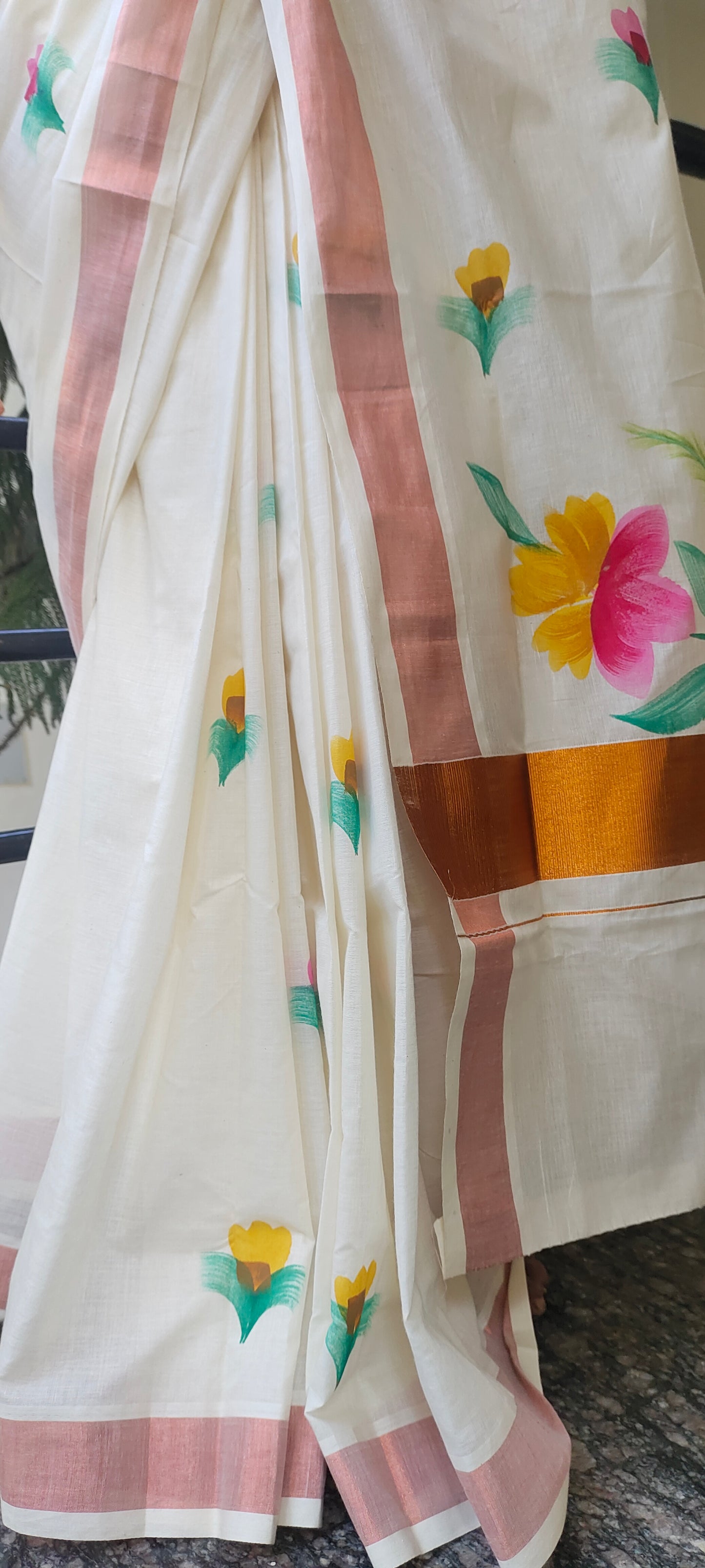 Mandhara floral printed set saree
