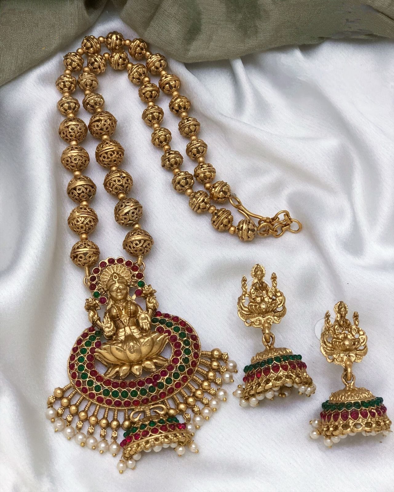 Lekshmi Devi Long Haram-TE2002