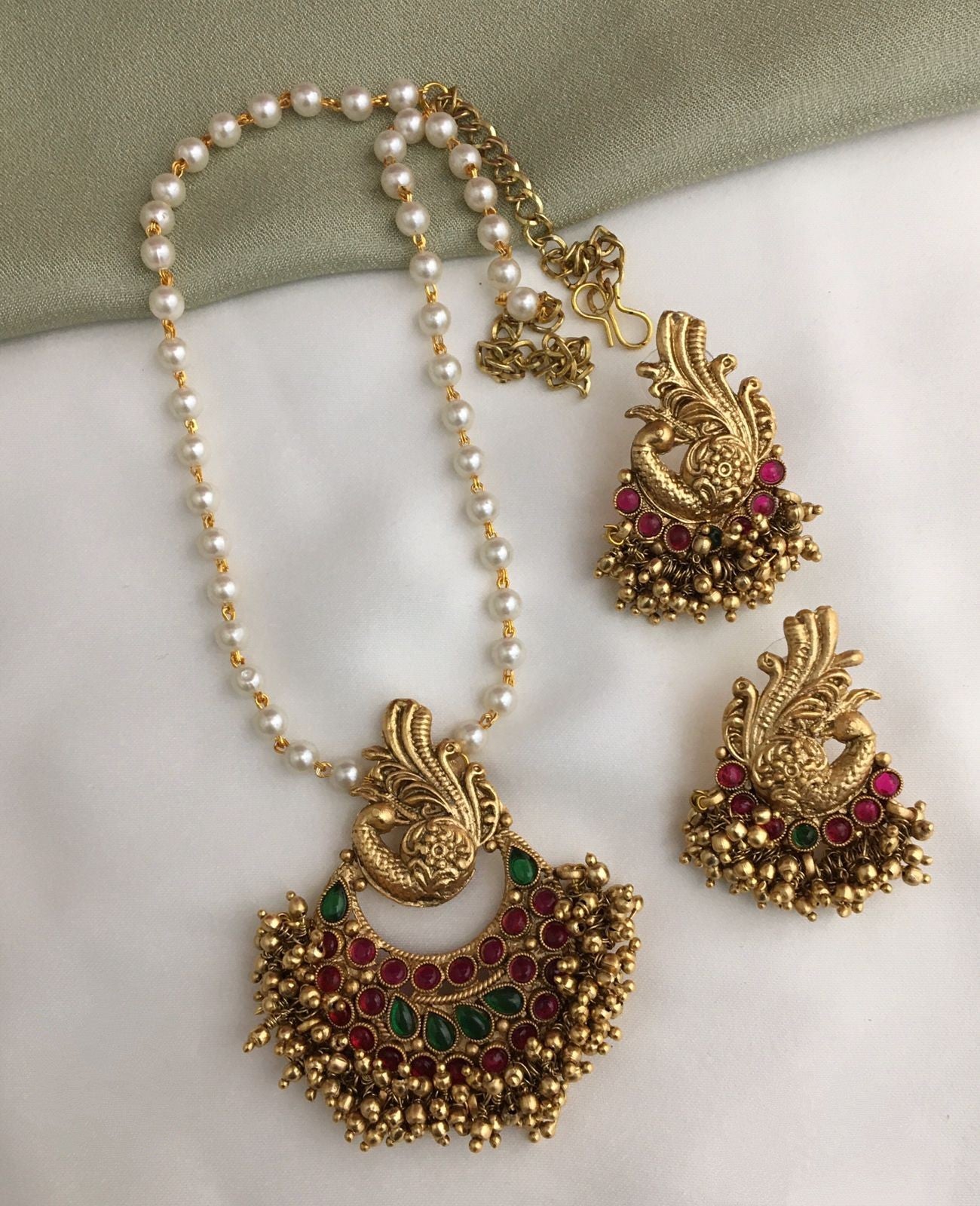 Beautiful white Pearl Long Haram-TE1350