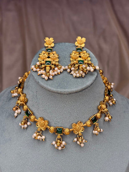 Green Flower Neckset Onam - TE502