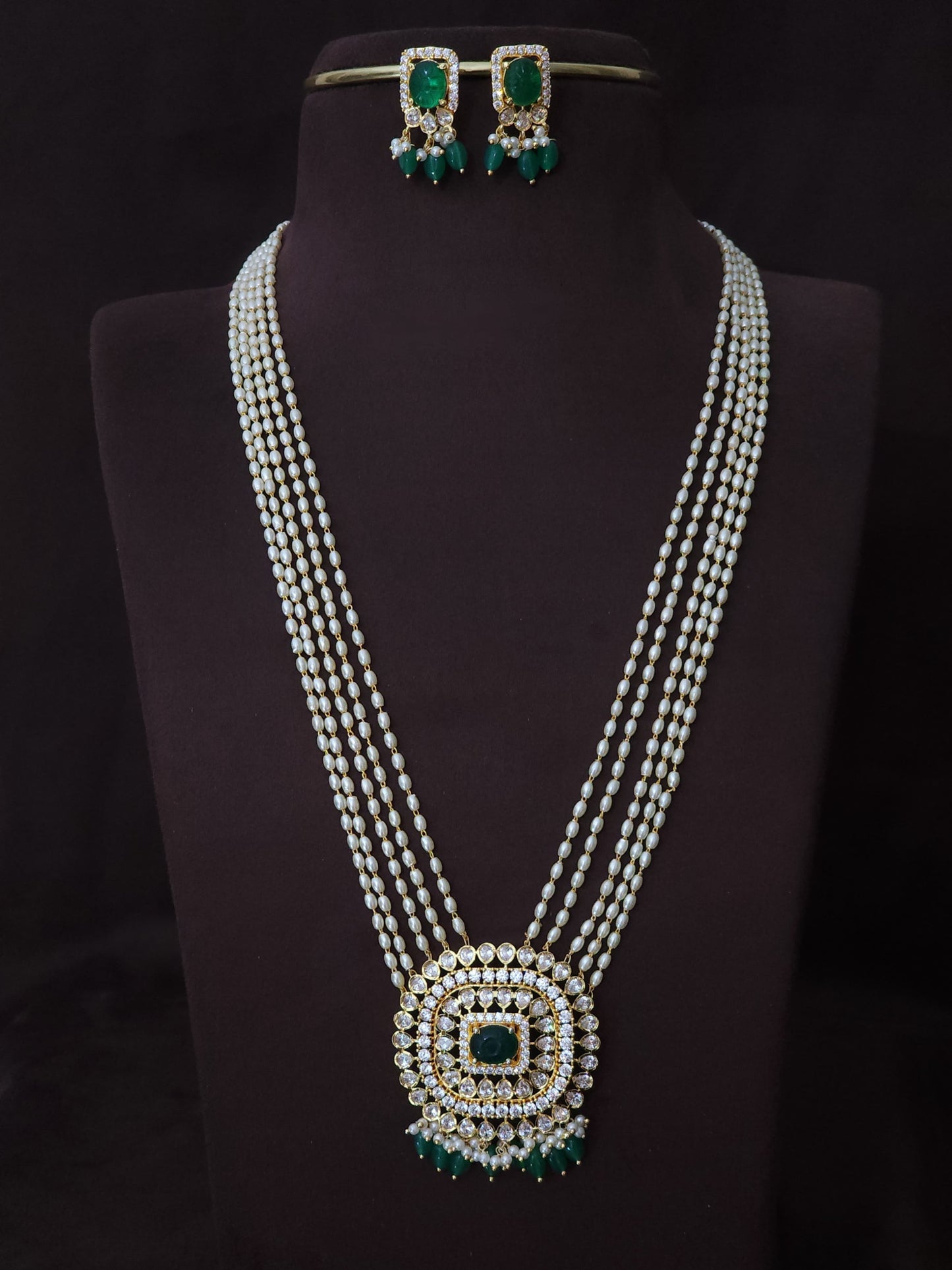 Beautiful Five layered Pearl Necklace