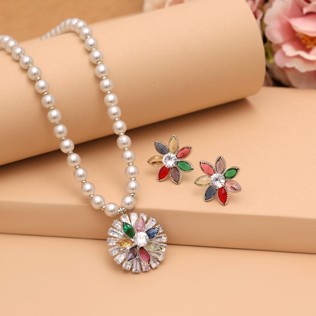 Pearl and Stone necklace TE1428