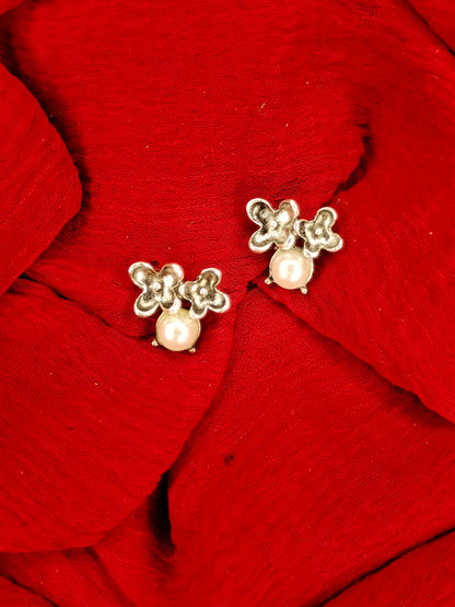 Sterling Silver Flower Studs-TE124