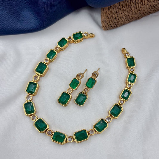 Green Stone Necklace Set