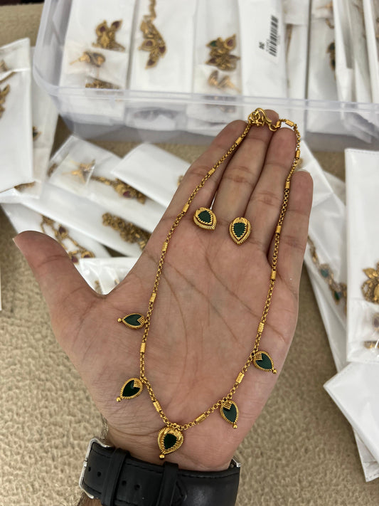 Simple Palakka Neckalce
