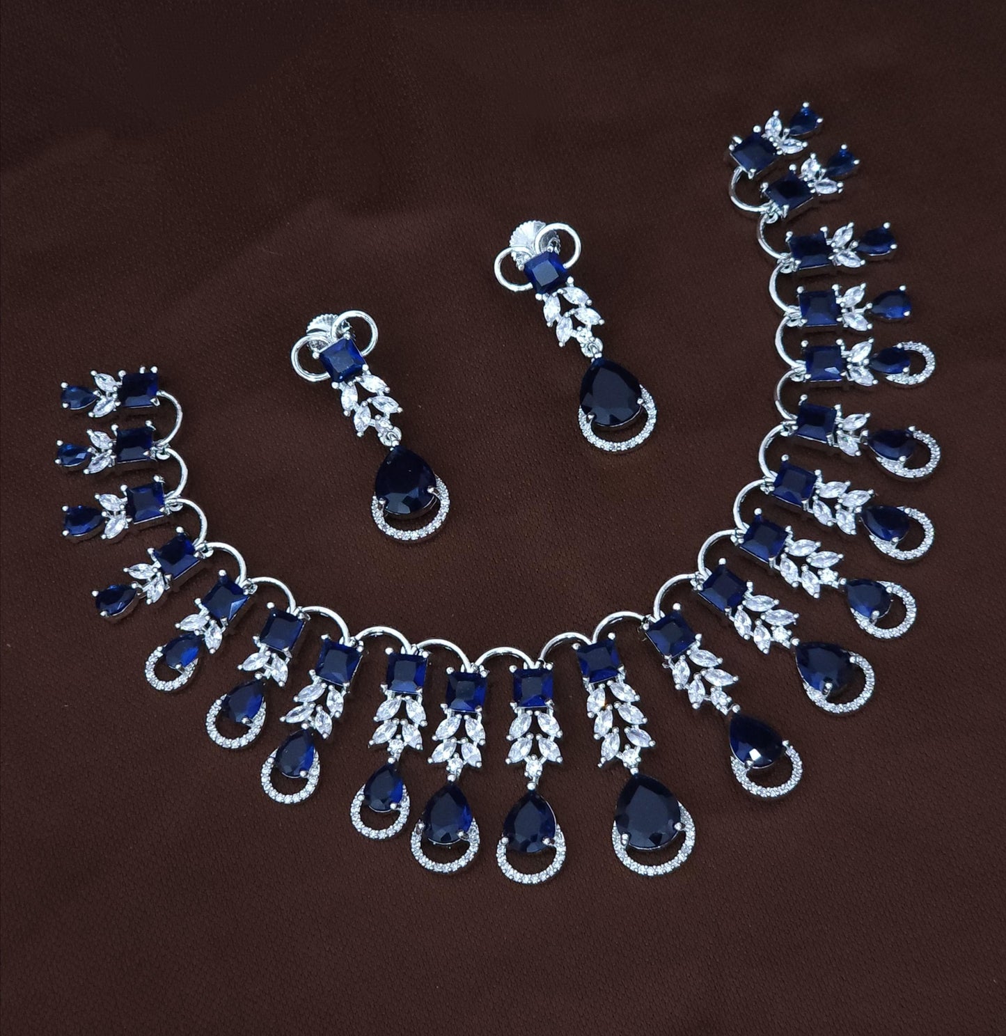 Premium Diamond Finish Necklace-TE1424