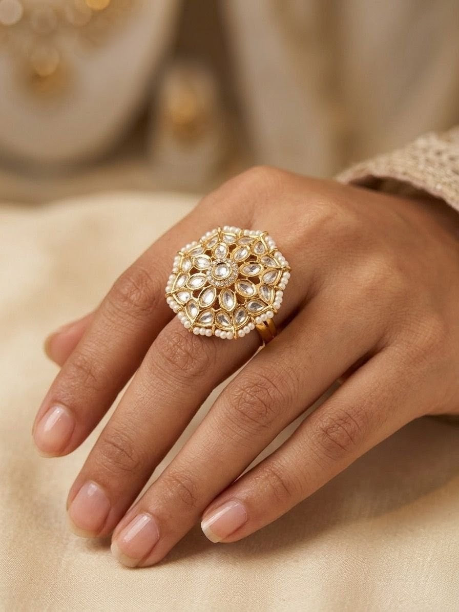 Antique Kundan Stone Ring