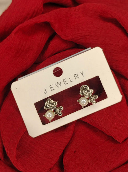 Sterling Silver Flower Studs-TE124