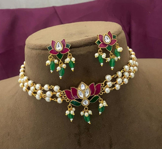 Lotus Choker