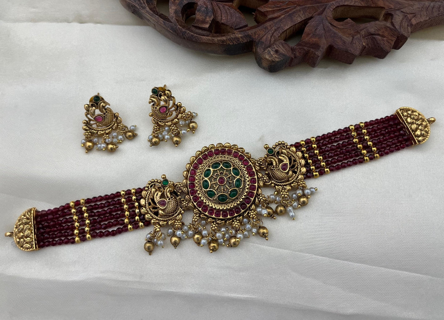 Beads Choker