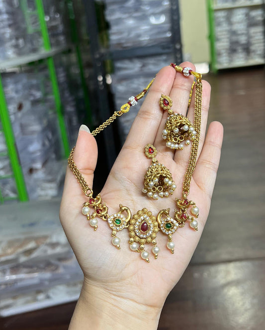 Choker with jhumka
