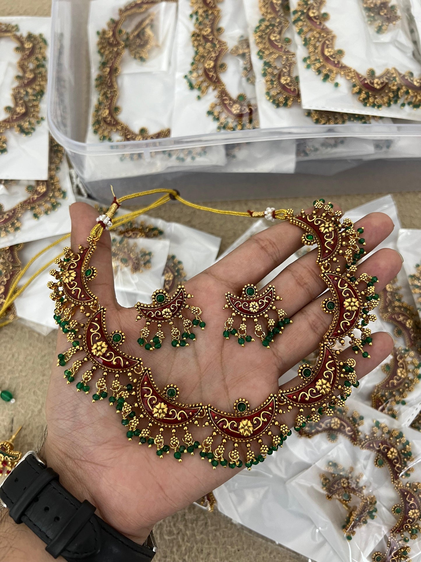 Chandra Neckset