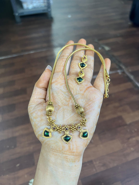 Palakka necklace with palakka earring