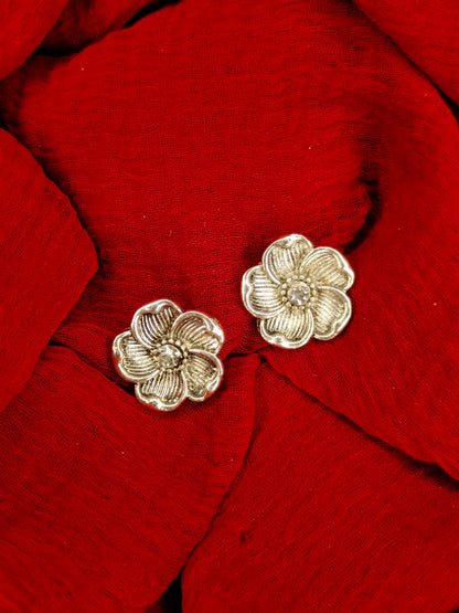 Sterling Silver Flower-Shaped Studs-TE125